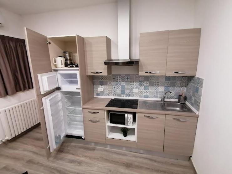 Indipendent Mini Apartment Pescara Centro Екстериор снимка