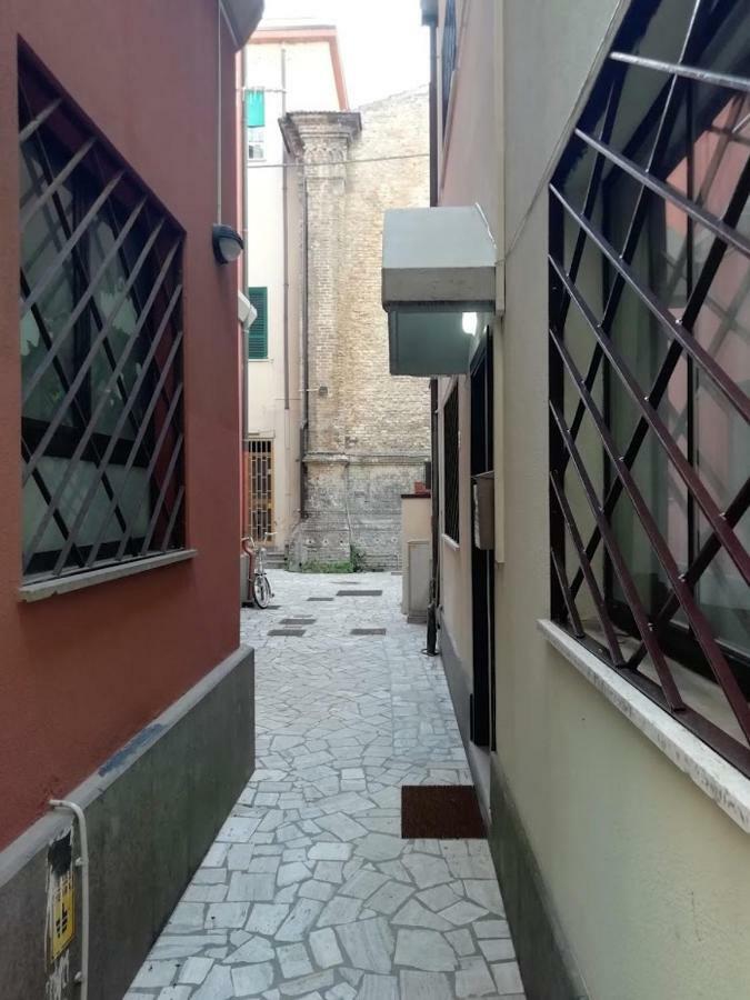 Indipendent Mini Apartment Pescara Centro Екстериор снимка